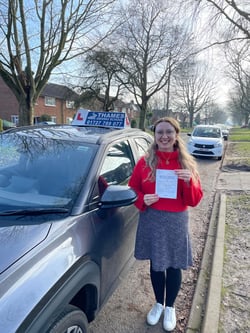 Thames-Driving-School-Isabelle